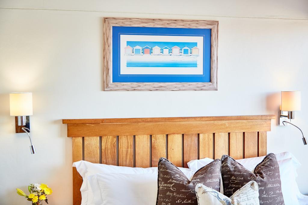 First Group Port Owen Marina Apartment เวลด์ดริฟ ภายนอก รูปภาพ