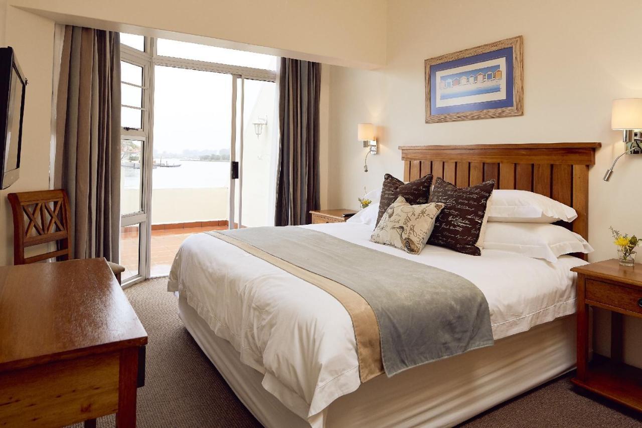 First Group Port Owen Marina Apartment เวลด์ดริฟ ภายนอก รูปภาพ