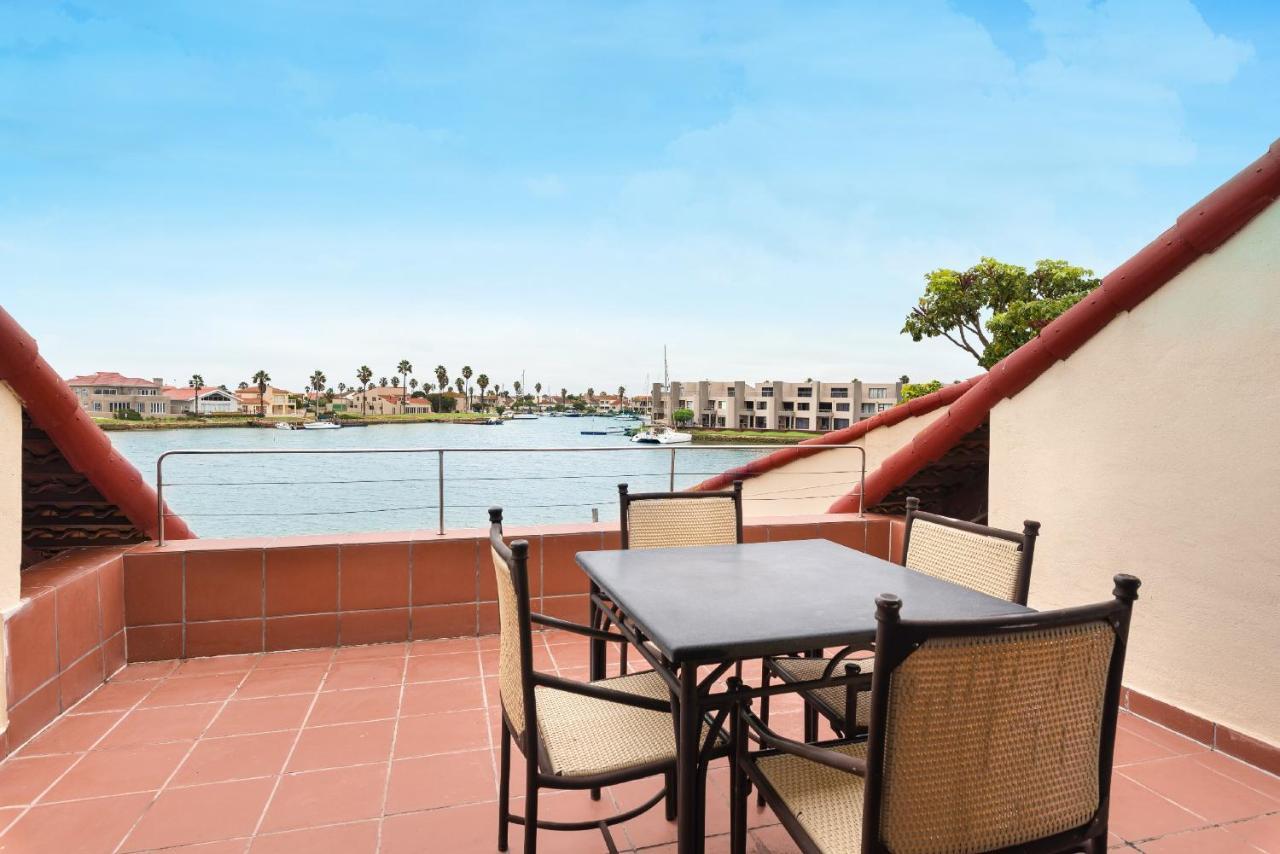 First Group Port Owen Marina Apartment เวลด์ดริฟ ภายนอก รูปภาพ